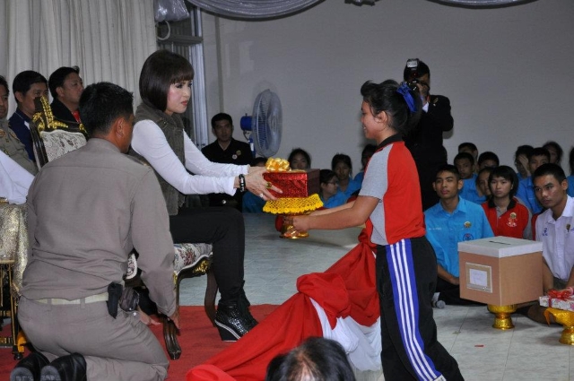 View Full Size 960 x 638 - Size: 83KB